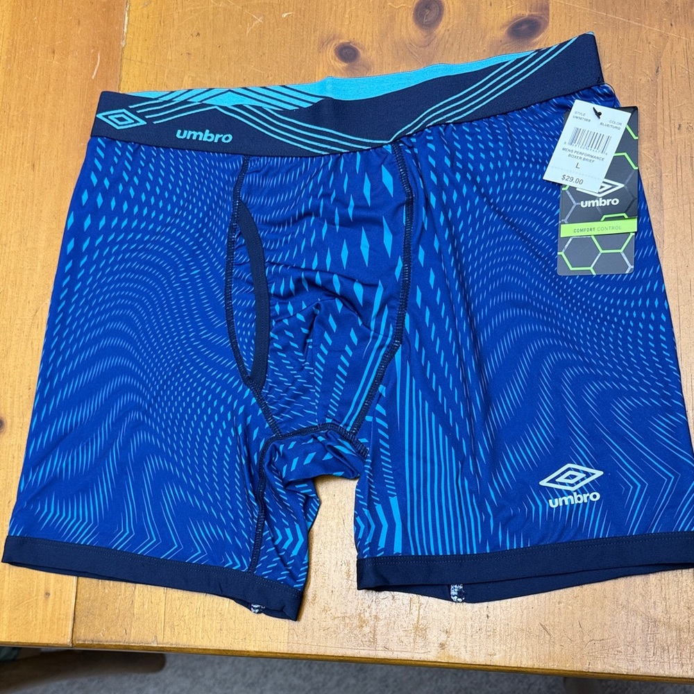 Umbro Vibrant Blue Patterned Boxer Briefs
Size L